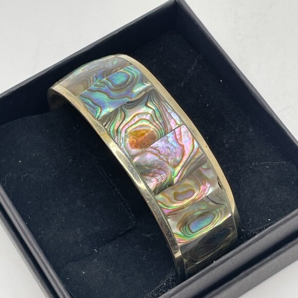 Mexican Abalone Shell Bracelet - Picture 8 of 9